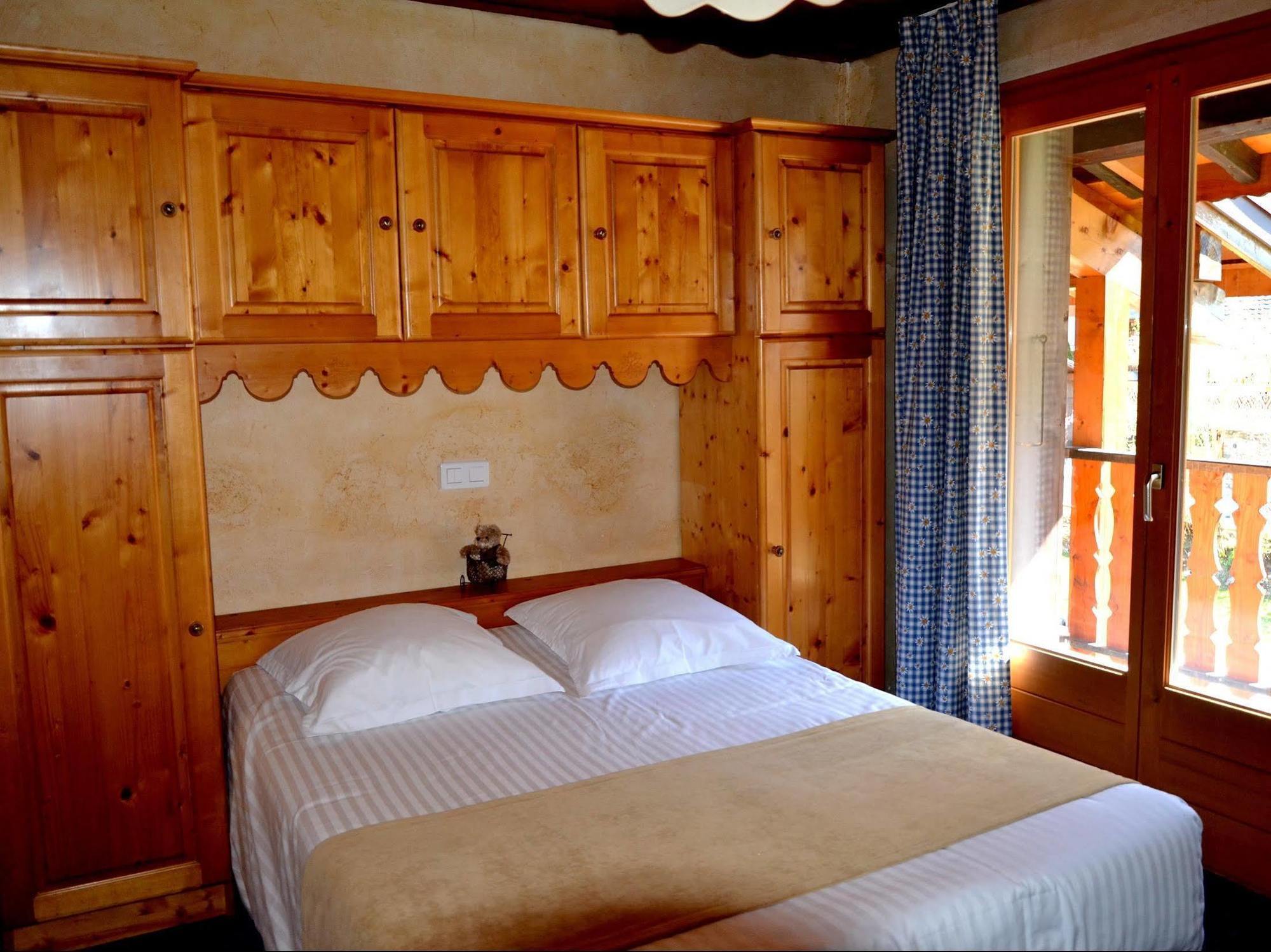 Hotel Les Bruyeres Морзин Екстериор снимка
